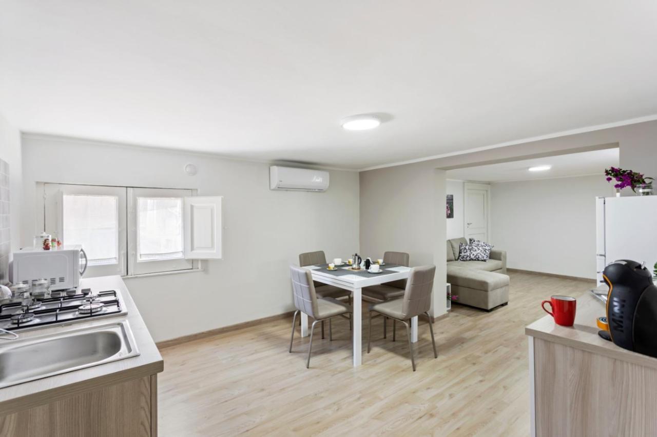 Villa Bellini Cosy Flat Катанія Екстер'єр фото